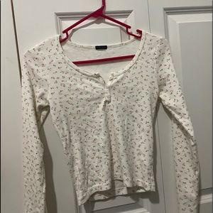 Brandy Melville long sleeve floral print